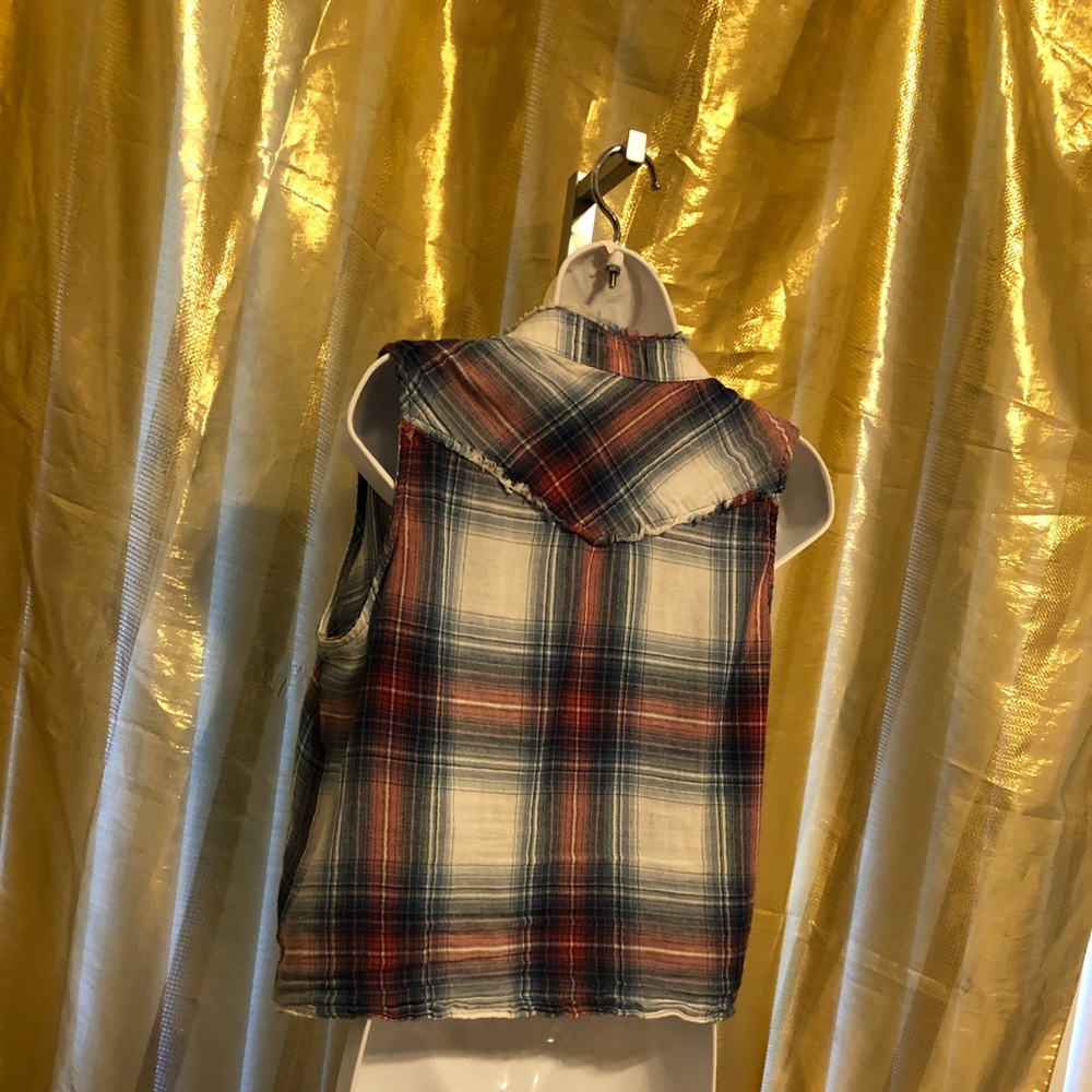 Cloth & stone plaid button and tie front top - Picture 7 of 8